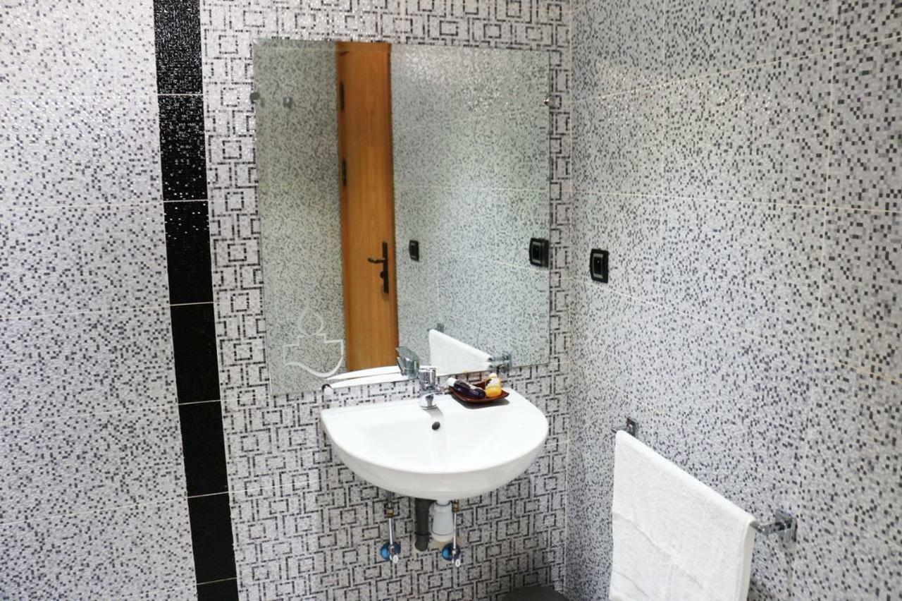 Dar Amghar Hotel Tafraout Kültér fotó